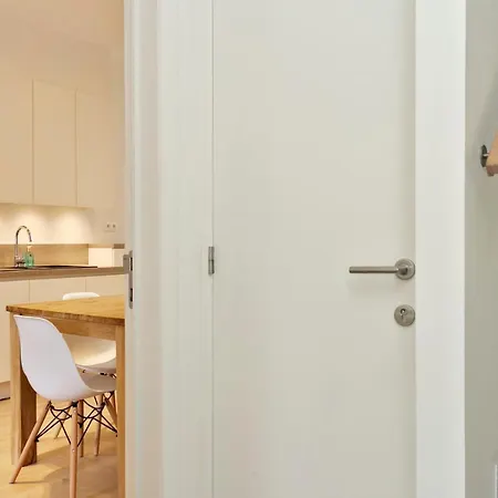 דירה Renovated Apt On Perfect Location Just 1 Minute From Lippenslaan *