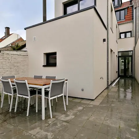 דירה Renovated Apt On Perfect Location Just 1 Minute From Lippenslaan