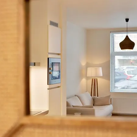 Renovated Apt On Perfect Location Just 1 Minute From Lippenslaan